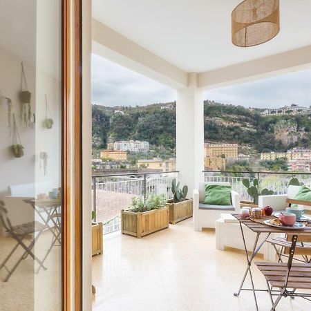 Sorrentovibes - Luxury Four Bedroom Home With Amazing Terraces In Sorrento Bagian luar foto